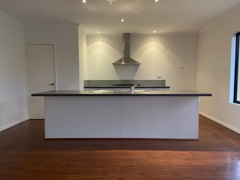 72 Blackwood Meander, Yanchep WA 6035