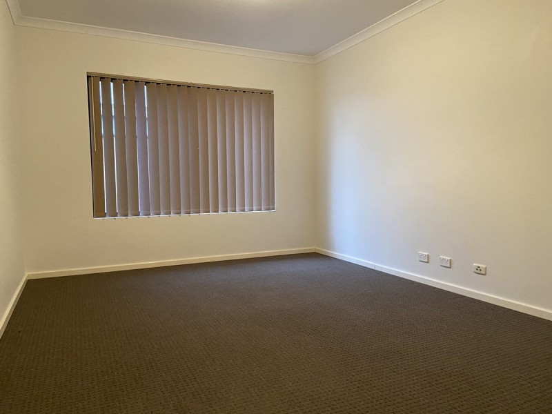 72 Blackwood Meander, Yanchep WA 6035