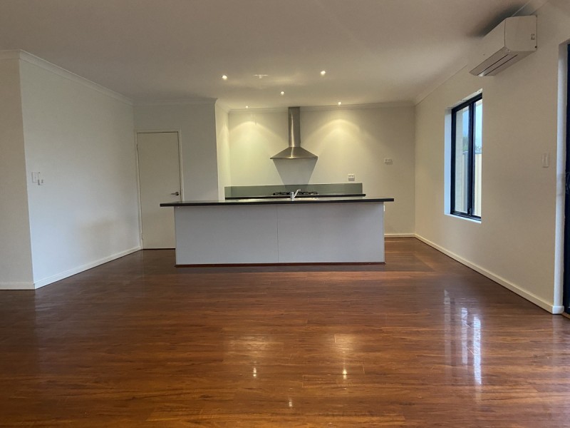 72 Blackwood Meander, Yanchep WA 6035