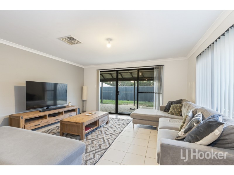 4 Welford Way, Yanchep WA 6035