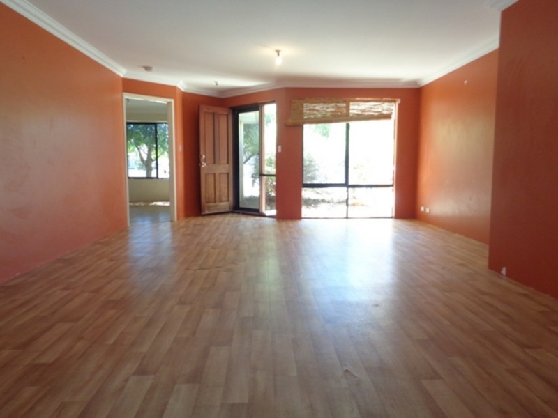 28 Blaxland Avenue, Two Rocks WA 6037