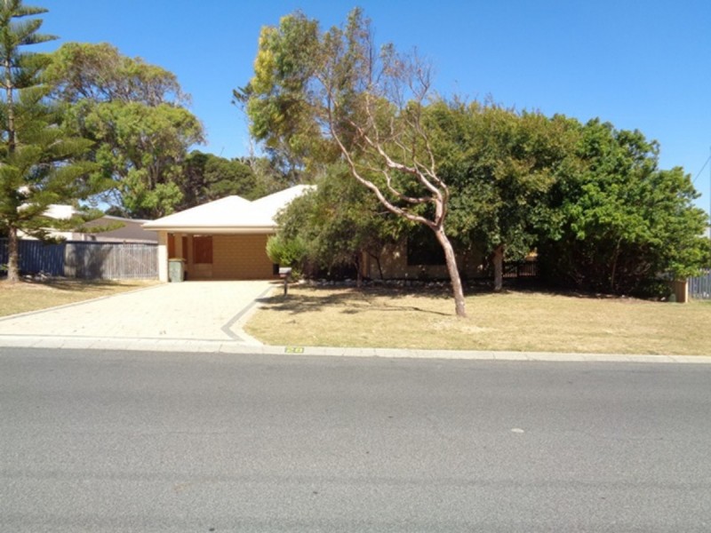 28 Blaxland Avenue, Two Rocks WA 6037