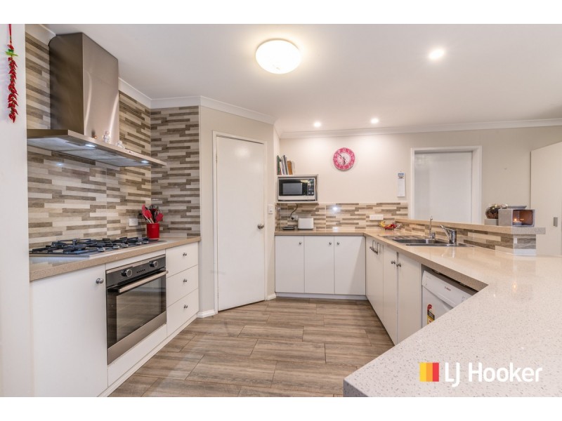 45 Harvest Circle, Two Rocks WA 6037