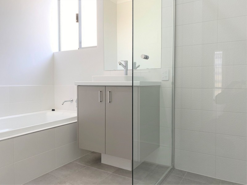 15 Thistle Way, Two Rocks WA 6037