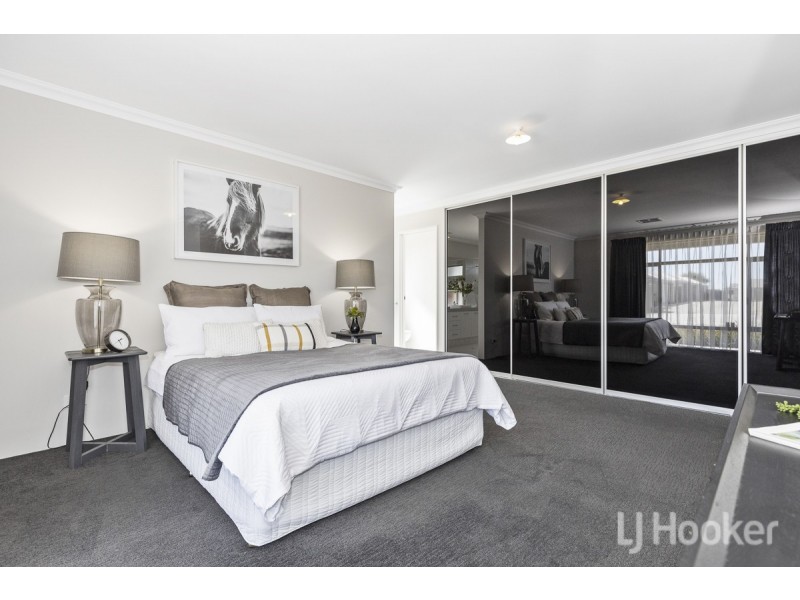 15 Bronze Street, Eglinton WA 6034