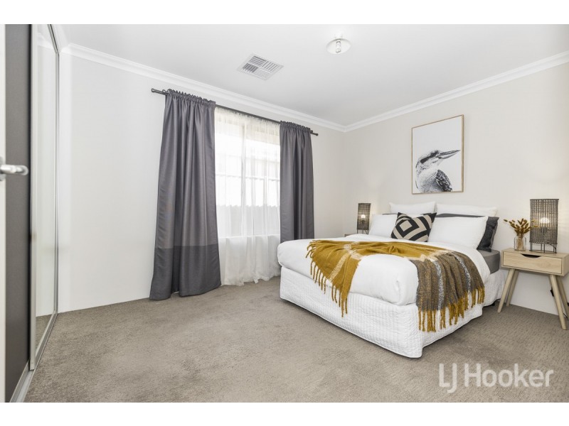 15 Bronze Street, Eglinton WA 6034