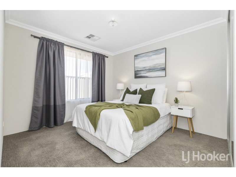 15 Bronze Street, Eglinton WA 6034