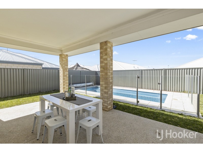 15 Bronze Street, Eglinton WA 6034