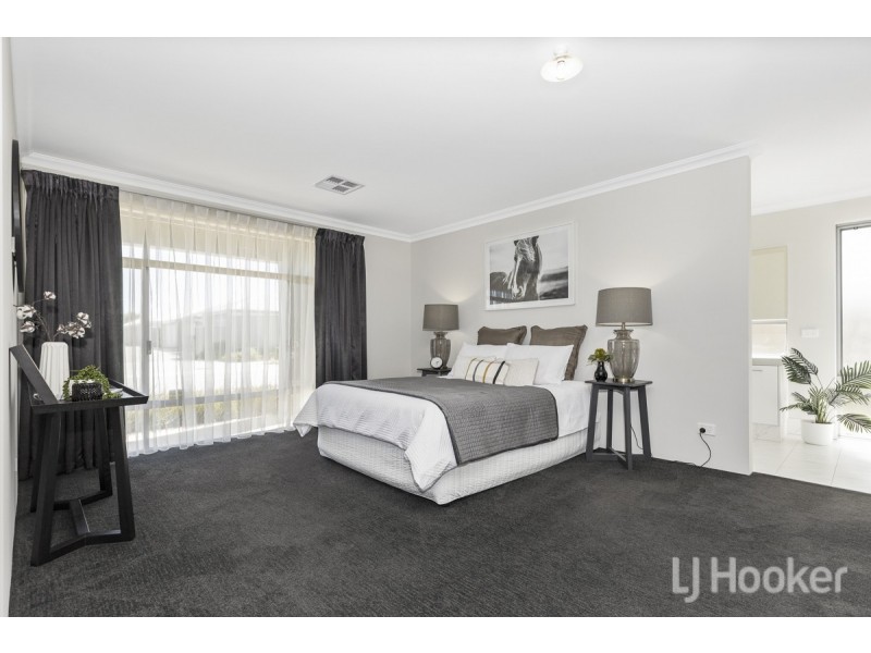 15 Bronze Street, Eglinton WA 6034