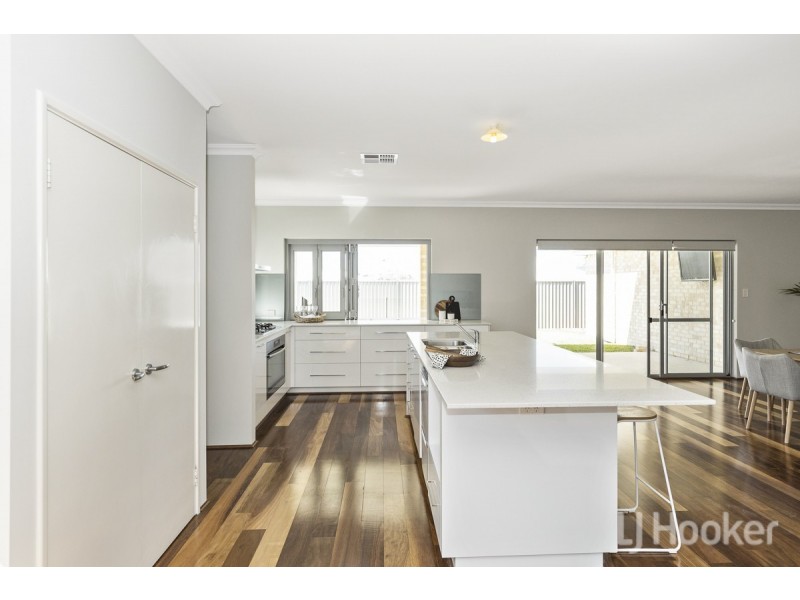 15 Bronze Street, Eglinton WA 6034