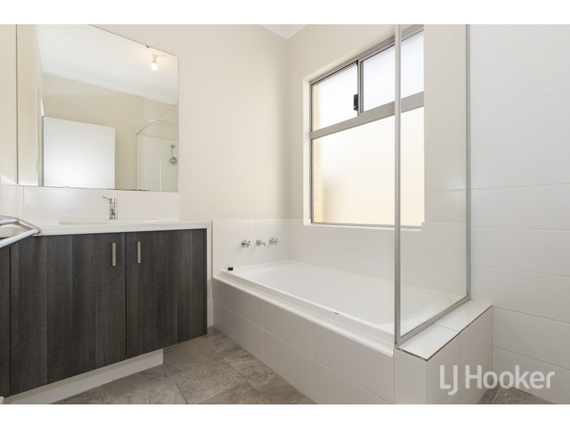 14 Equinox Avenue, Eglinton WA 6034