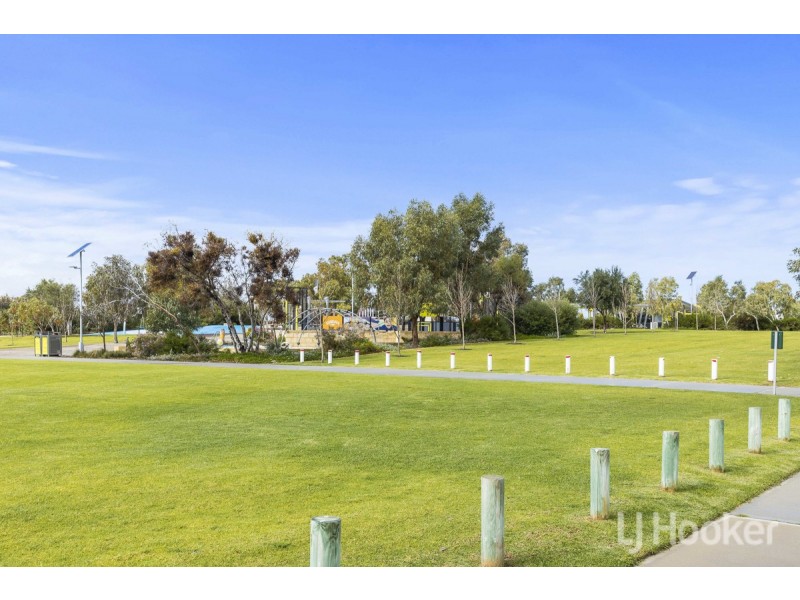 14 Equinox Avenue, Eglinton WA 6034