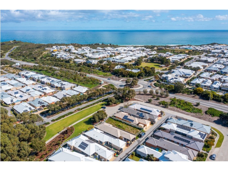 3 Windy Lane, Yanchep WA 6035