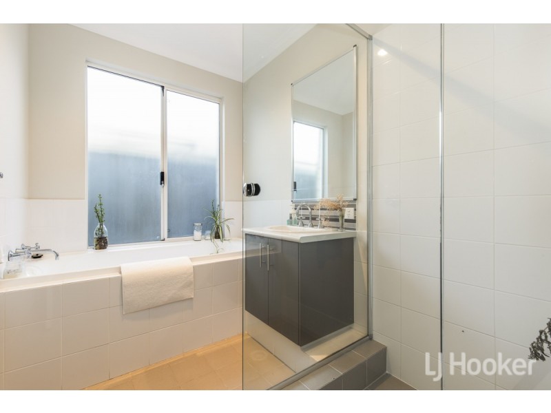 22 Sandbar Street, Yanchep WA 6035