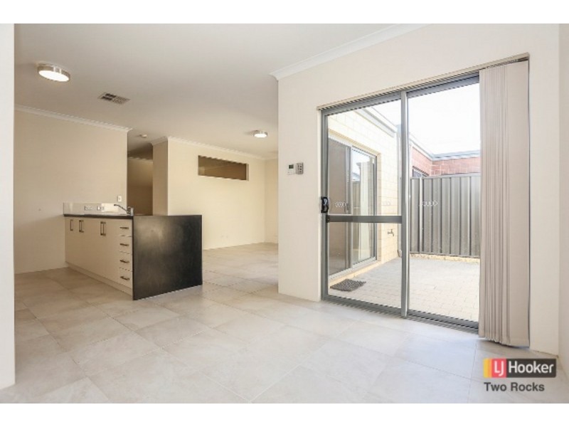 31 Dunk Street, Yanchep WA 6035