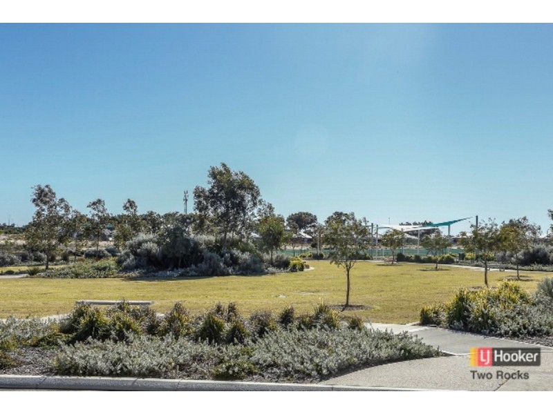 31 Dunk Street, Yanchep WA 6035