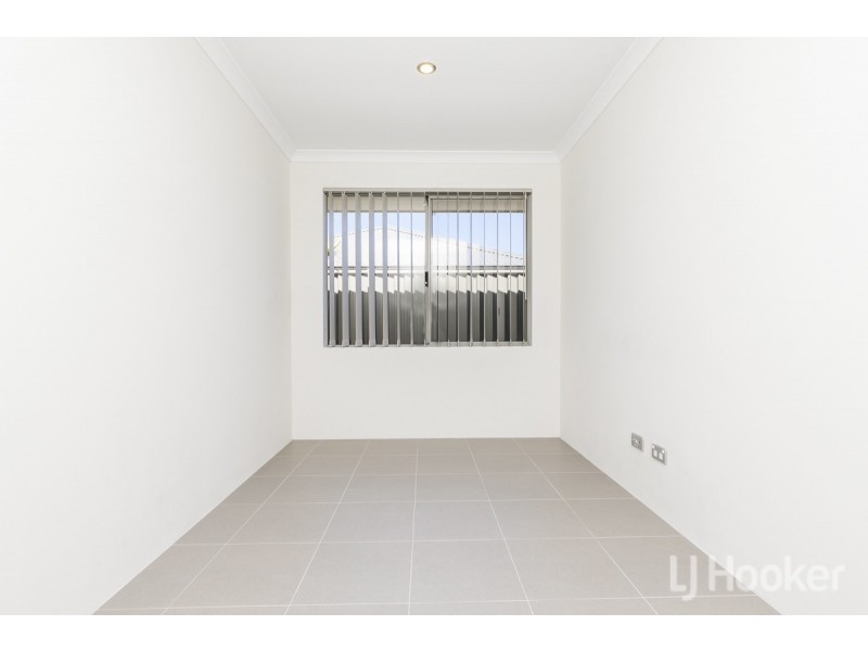 26 Cosmia Grove, Jindalee WA 6036