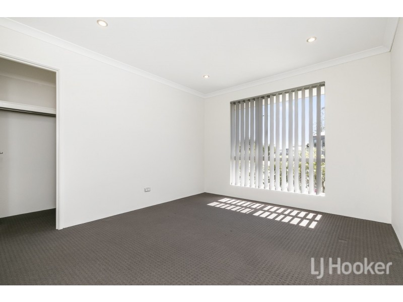 26 Cosmia Grove, Jindalee WA 6036