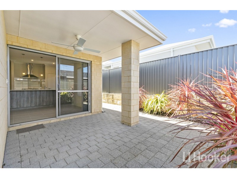 26 Cosmia Grove, Jindalee WA 6036