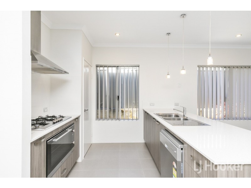 26 Cosmia Grove, Jindalee WA 6036