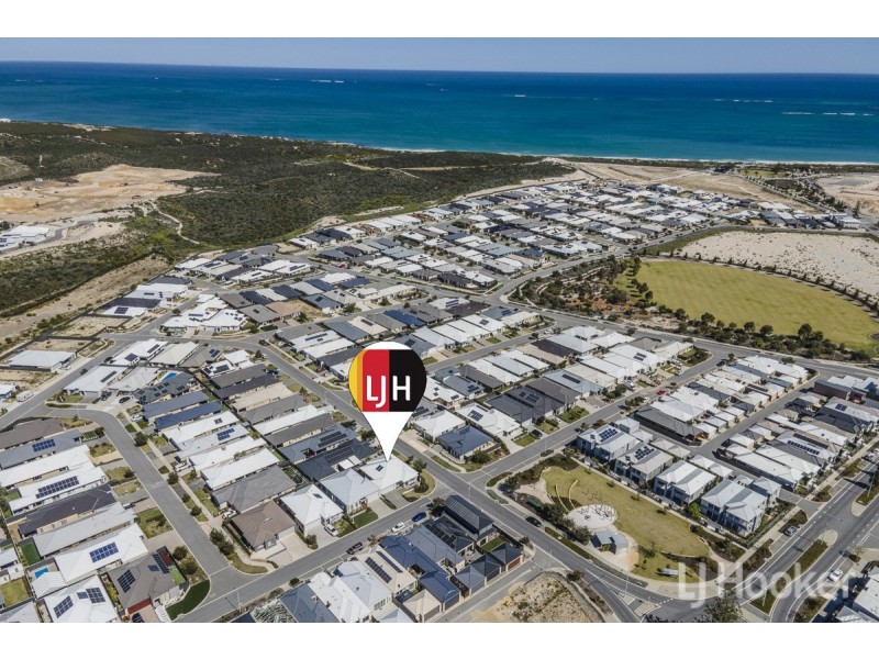 26 Cosmia Grove, Jindalee WA 6036