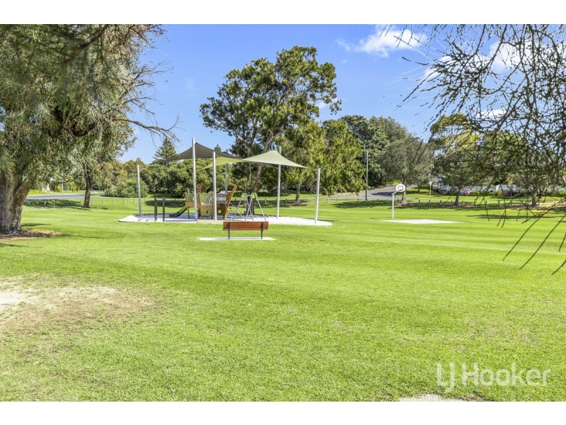 4 Wilkie Avenue, Yanchep WA 6035