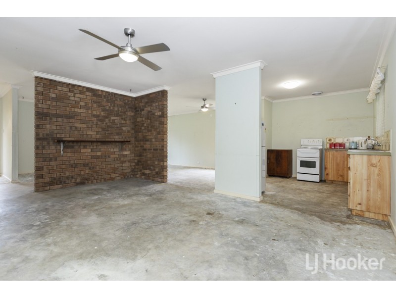 4 Wilkie Avenue, Yanchep WA 6035