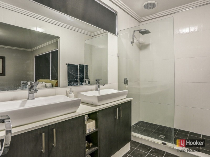 17 Marker Drive, Yanchep WA 6035