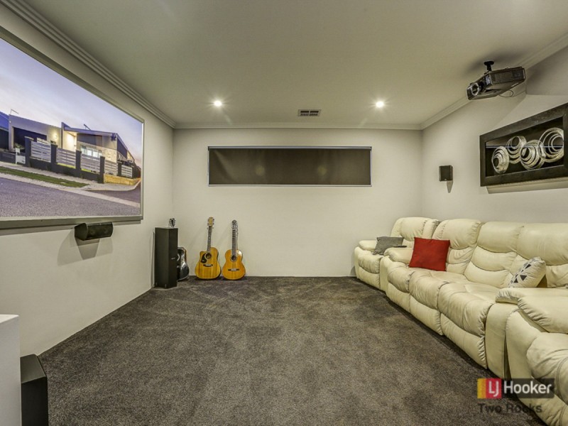 17 Marker Drive, Yanchep WA 6035