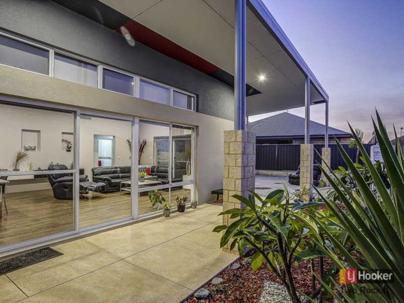 17 Marker Drive, Yanchep WA 6035