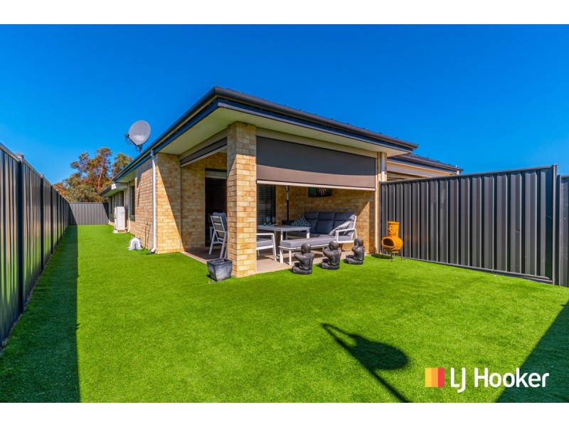 9 Caddy Way, Yanchep WA 6035