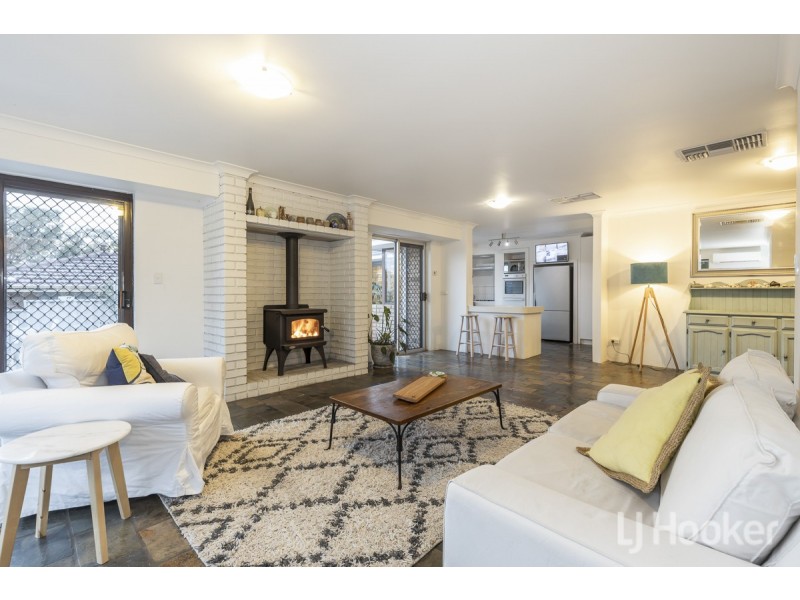 12 Truro Court, Yanchep WA 6035