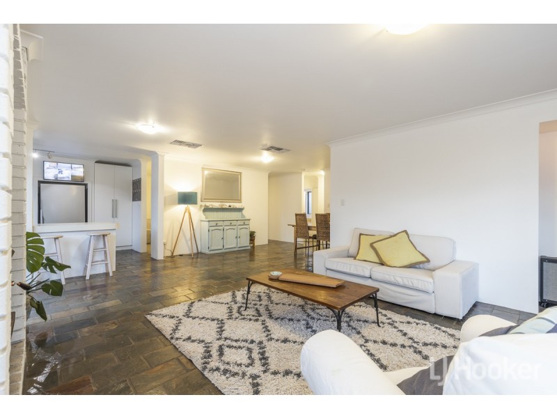 12 Truro Court, Yanchep WA 6035