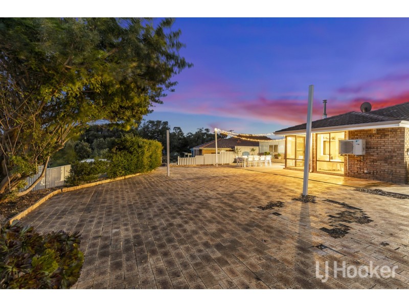 12 Truro Court, Yanchep WA 6035