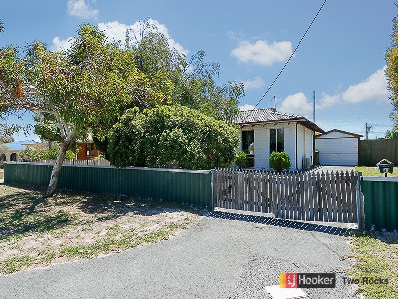 44 Whitfield Drive, Two Rocks WA 6037