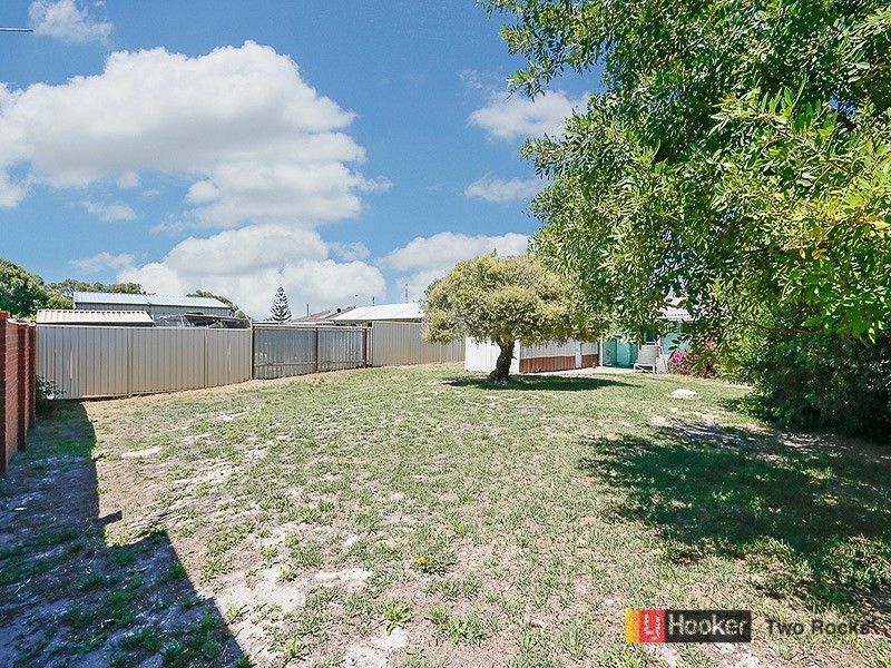 44 Whitfield Drive, Two Rocks WA 6037