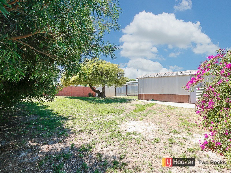 44 Whitfield Drive, Two Rocks WA 6037