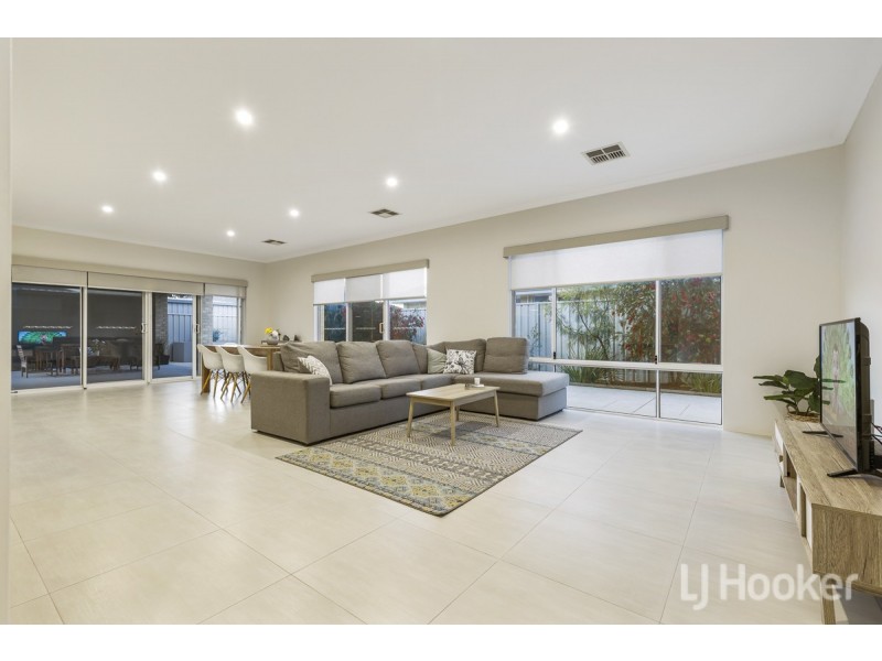 3 Quarral Street, Yanchep WA 6035