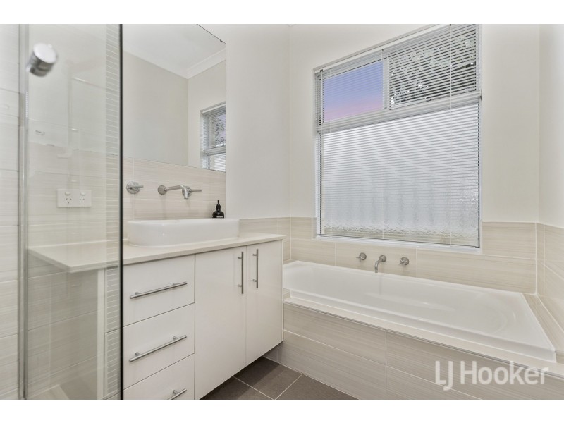 3 Quarral Street, Yanchep WA 6035