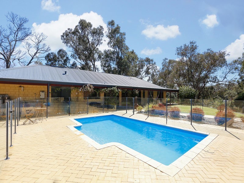 117 Harvest Circle, Two Rocks WA 6037