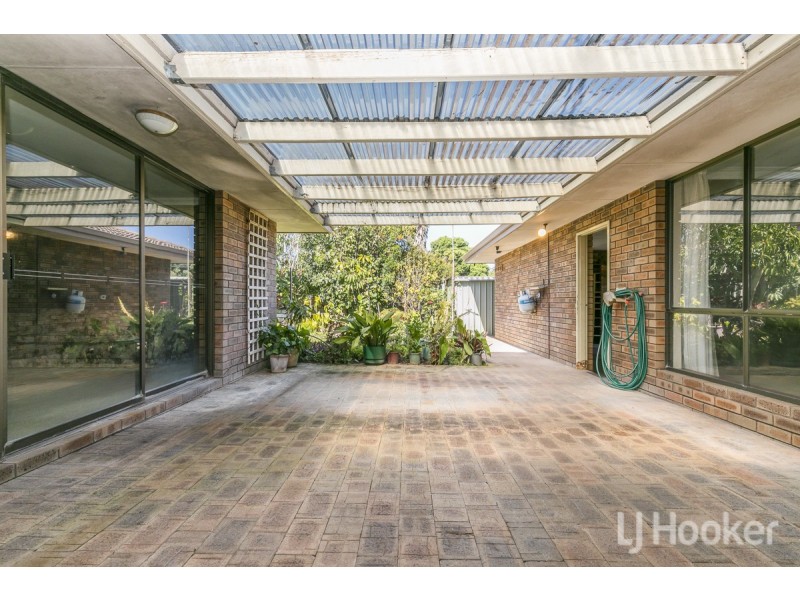 10 Dreyer Court, Yanchep WA 6035
