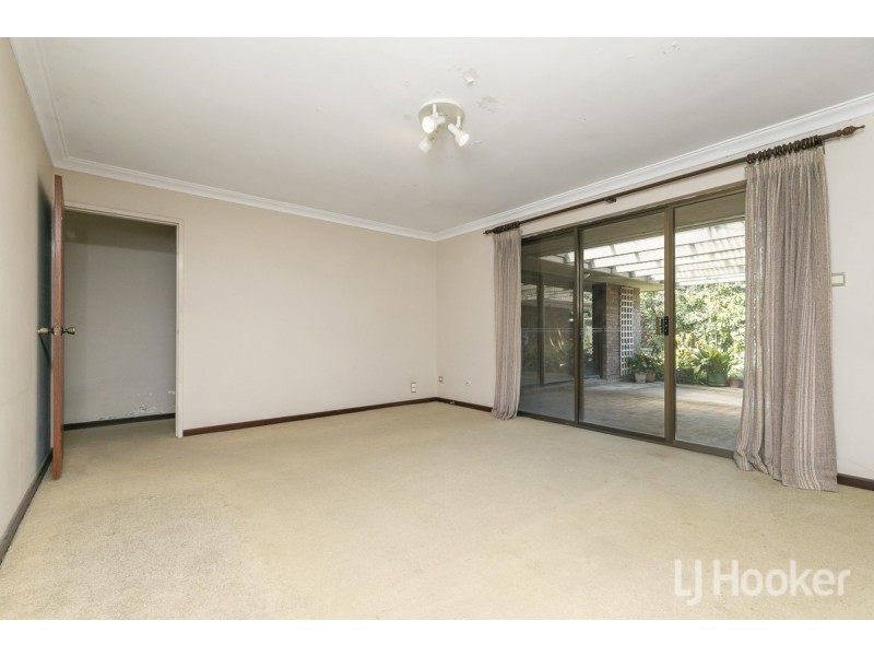 10 Dreyer Court, Yanchep WA 6035