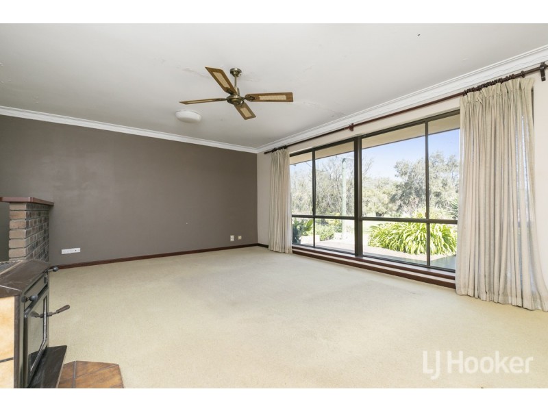 10 Dreyer Court, Yanchep WA 6035