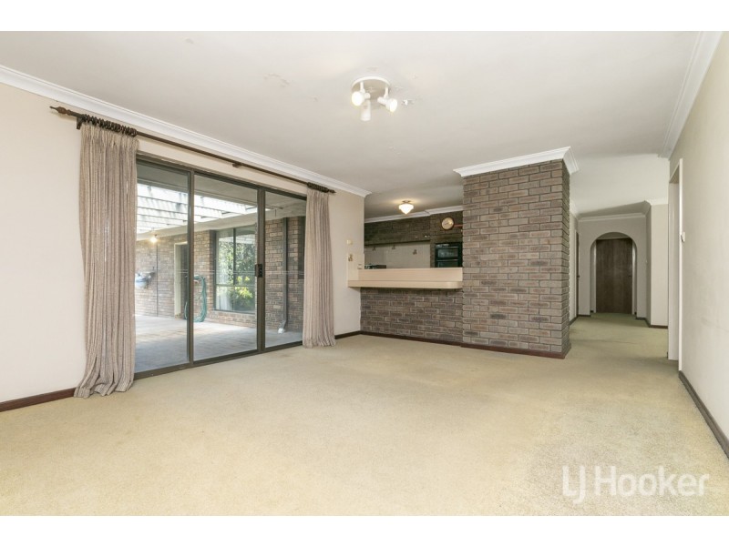 10 Dreyer Court, Yanchep WA 6035