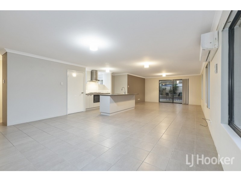 35 Grampians Loop, Yanchep WA 6035