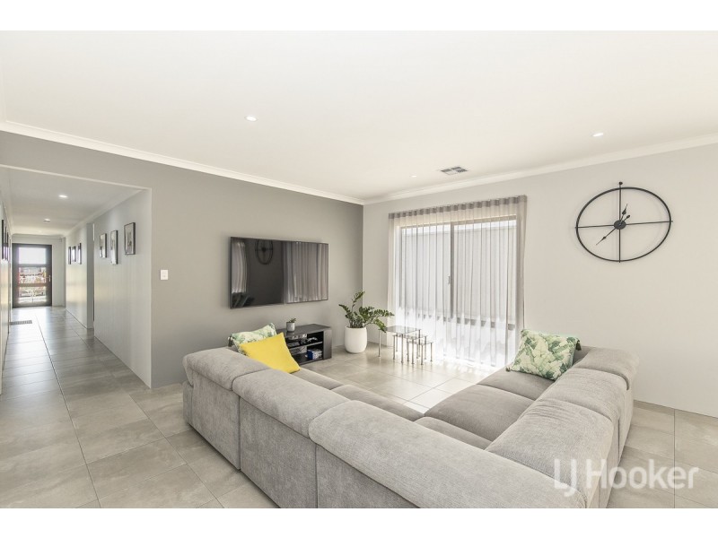 16 Rosewood Street, Eglinton WA 6034