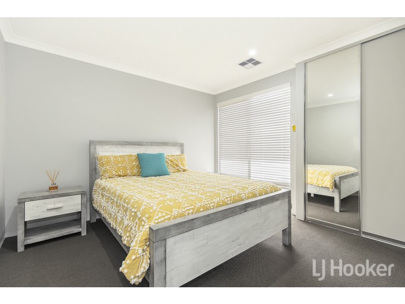 16 Rosewood Street, Eglinton WA 6034