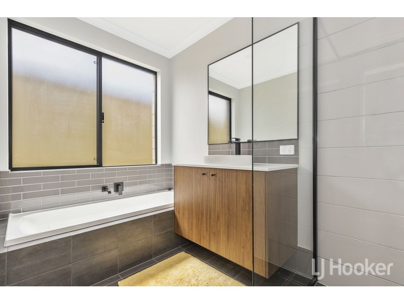 16 Rosewood Street, Eglinton WA 6034