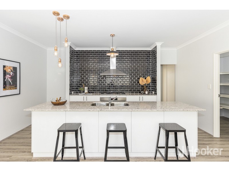 8 Apricot Road, Eglinton WA 6034