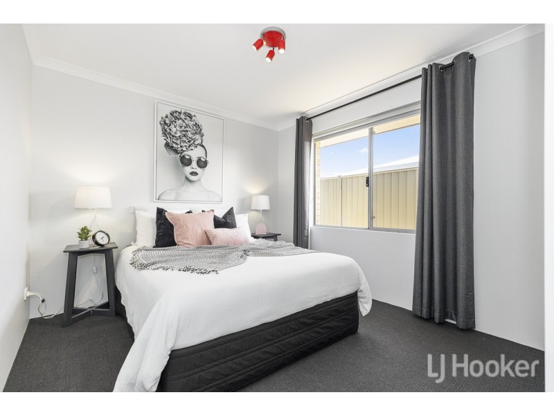 8 Apricot Road, Eglinton WA 6034